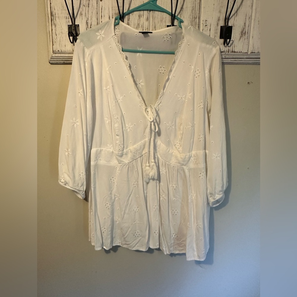 Torrid Womens Plus White Flowy Top